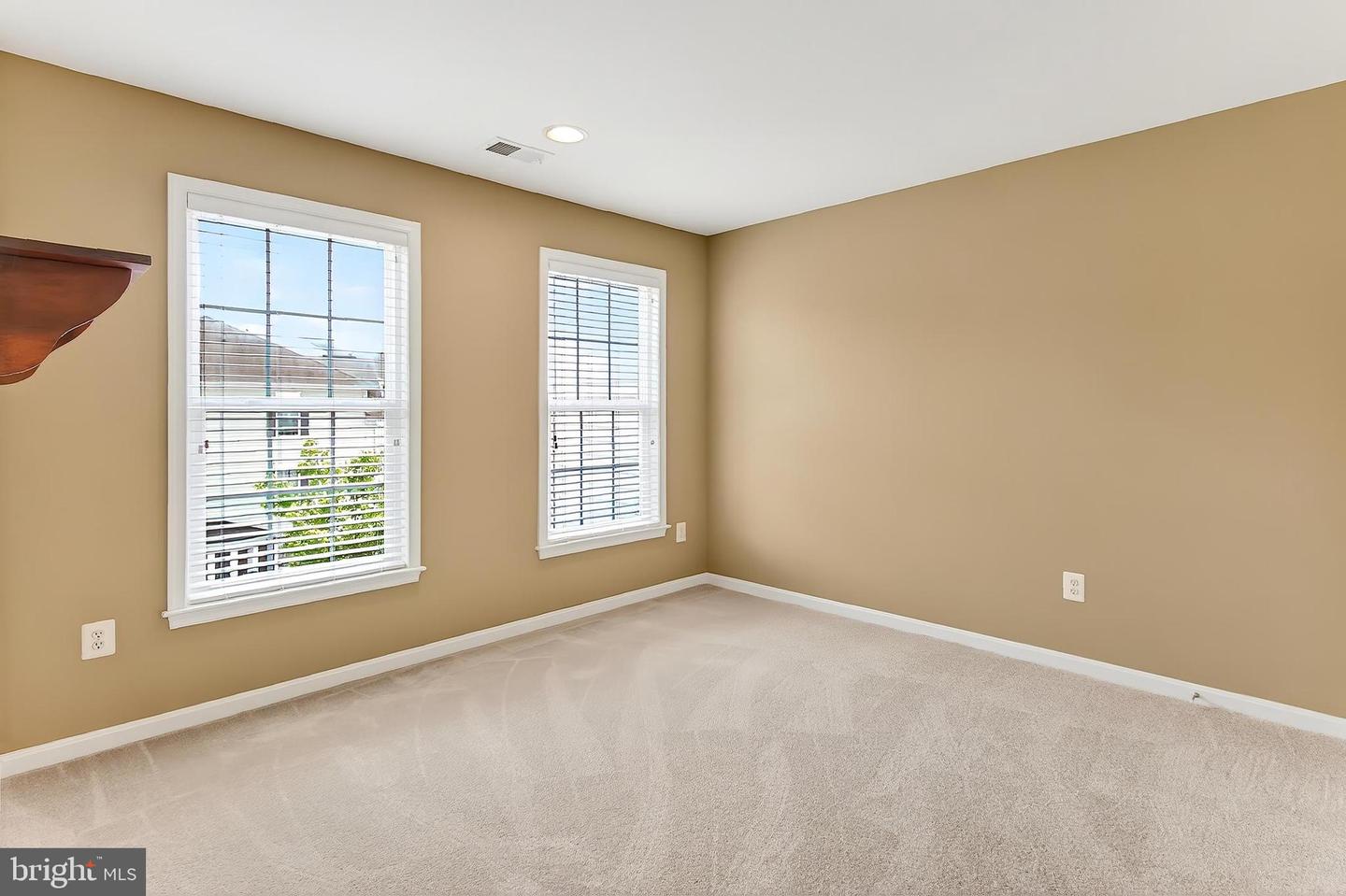 22733 BALDUCK TER, BRAMBLETON, Virginia 20148, 3 Bedrooms Bedrooms, ,3 BathroomsBathrooms,Residential,For sale,22733 BALDUCK TER,VALO2102806 MLS # VALO2102806