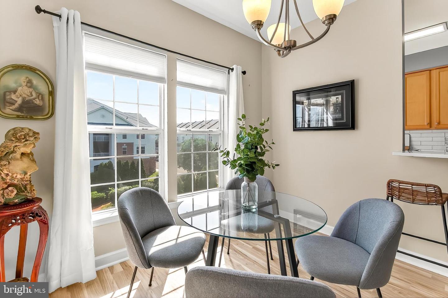 42470 PENNYROYAL SQ #304, BRAMBLETON, Virginia 20148, 1 Bedroom Bedrooms, ,1 BathroomBathrooms,Residential,For sale,42470 PENNYROYAL SQ #304,VALO2102812 MLS # VALO2102812