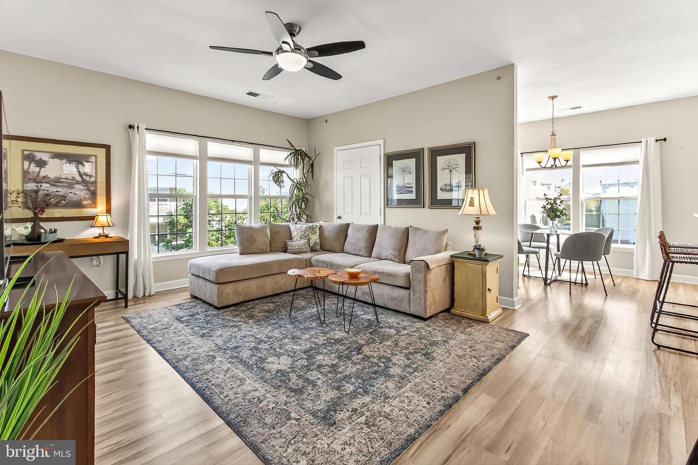 42470 PENNYROYAL SQ #304, BRAMBLETON, Virginia 20148, 1 Bedroom Bedrooms, ,1 BathroomBathrooms,Residential,For sale,42470 PENNYROYAL SQ #304,VALO2102812 MLS # VALO2102812