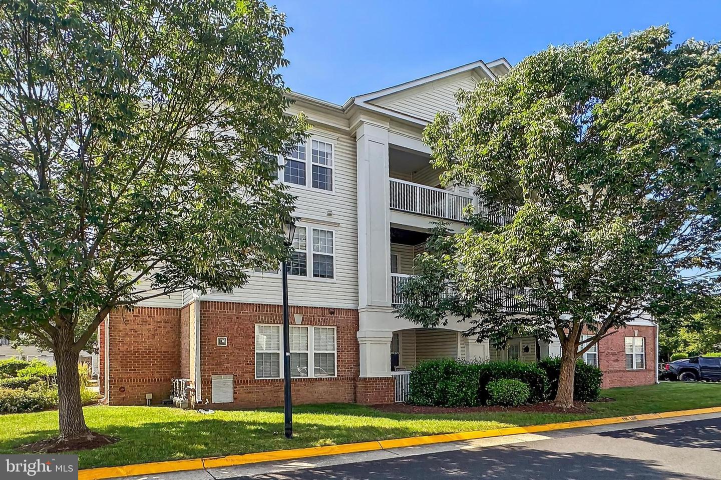 42470 PENNYROYAL SQ #304, BRAMBLETON, Virginia 20148, 1 Bedroom Bedrooms, ,1 BathroomBathrooms,Residential,For sale,42470 PENNYROYAL SQ #304,VALO2102812 MLS # VALO2102812