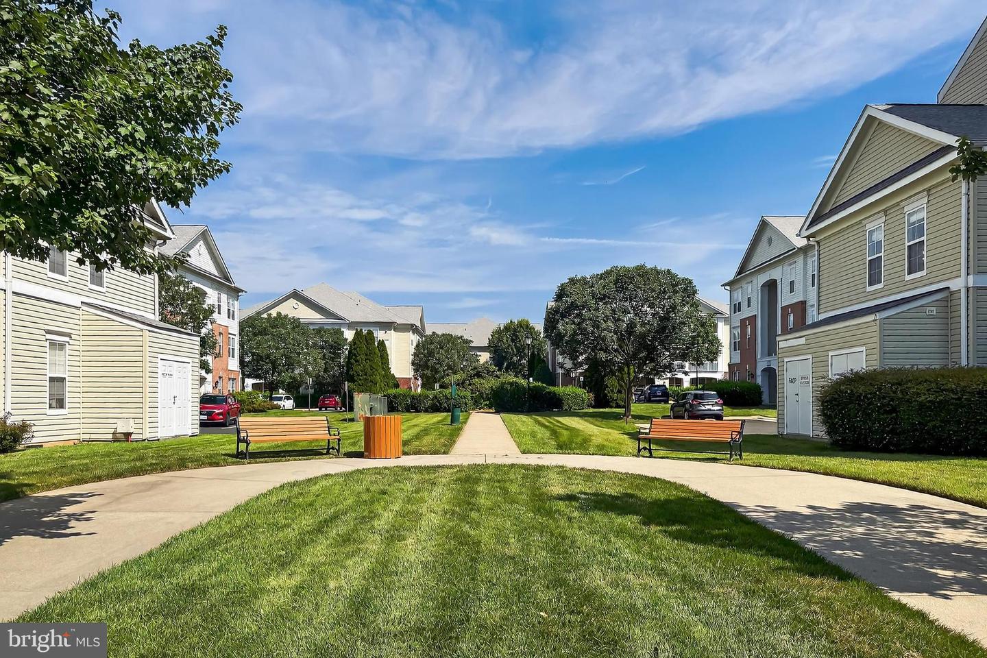 42470 PENNYROYAL SQ #304, BRAMBLETON, Virginia 20148, 1 Bedroom Bedrooms, ,1 BathroomBathrooms,Residential,For sale,42470 PENNYROYAL SQ #304,VALO2102812 MLS # VALO2102812