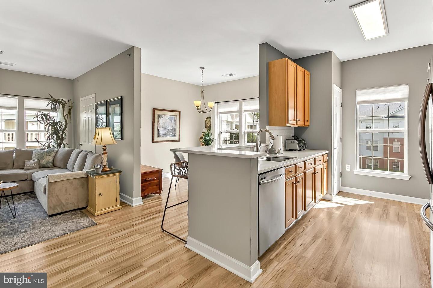 42470 PENNYROYAL SQ #304, BRAMBLETON, Virginia 20148, 1 Bedroom Bedrooms, ,1 BathroomBathrooms,Residential,For sale,42470 PENNYROYAL SQ #304,VALO2102812 MLS # VALO2102812