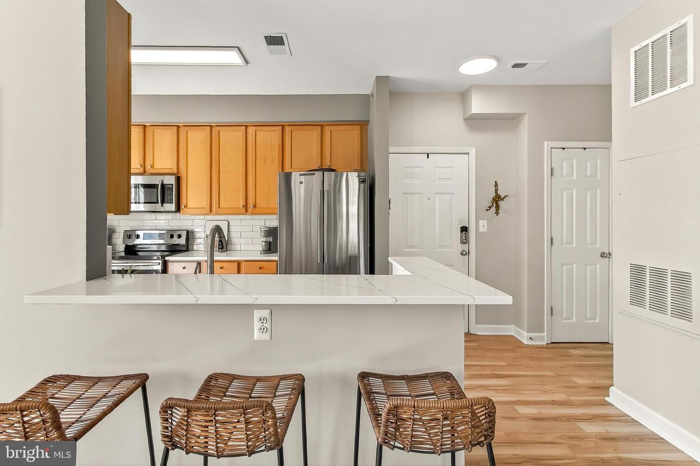 42470 PENNYROYAL SQ #304, BRAMBLETON, Virginia 20148, 1 Bedroom Bedrooms, ,1 BathroomBathrooms,Residential,For sale,42470 PENNYROYAL SQ #304,VALO2102812 MLS # VALO2102812