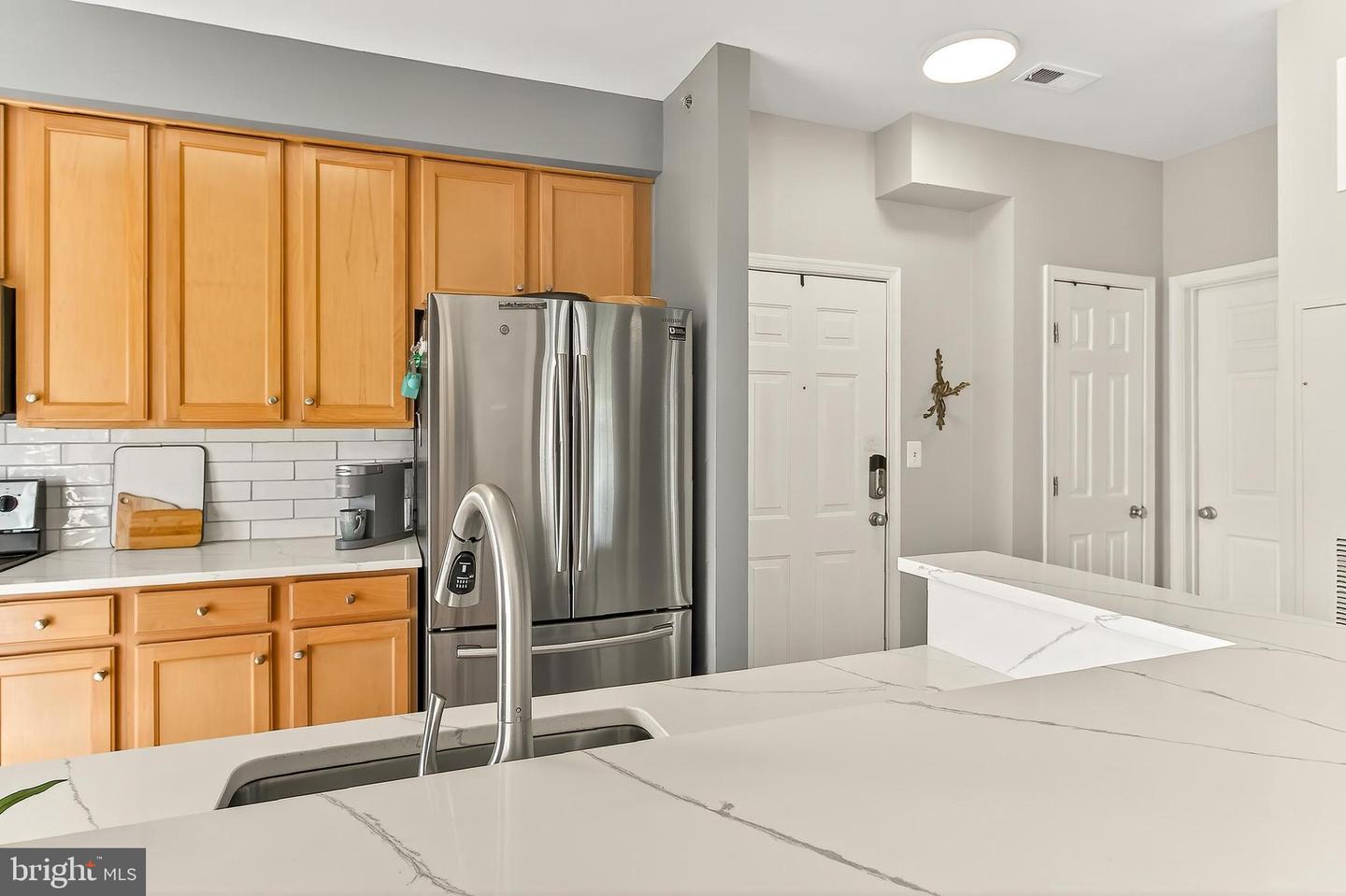 42470 PENNYROYAL SQ #304, BRAMBLETON, Virginia 20148, 1 Bedroom Bedrooms, ,1 BathroomBathrooms,Residential,For sale,42470 PENNYROYAL SQ #304,VALO2102812 MLS # VALO2102812