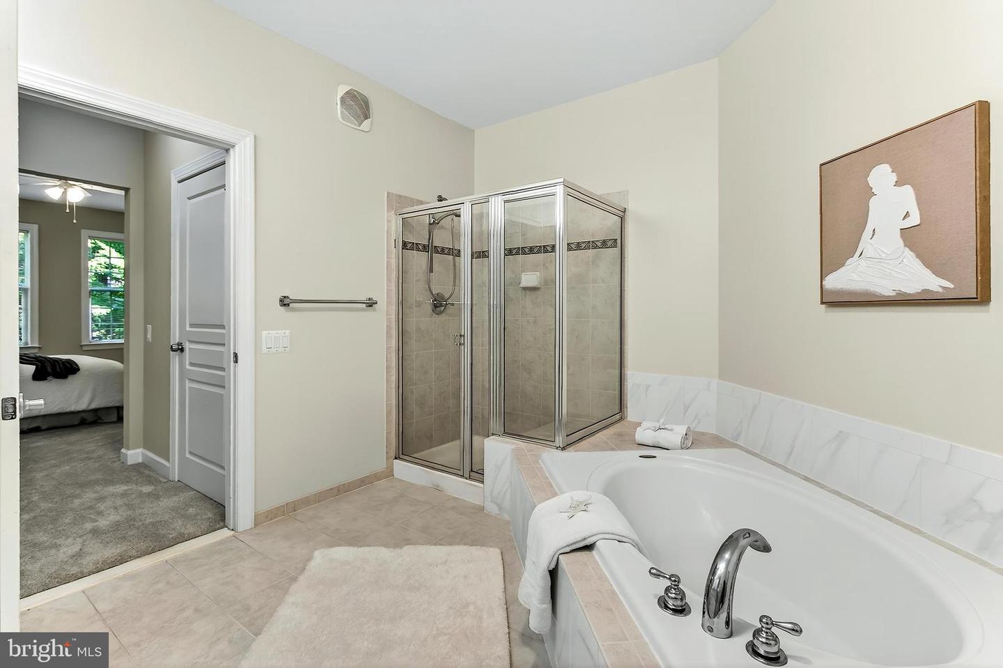 7880 ROLLING WOODS CT #104, SPRINGFIELD, Virginia 22152, 2 Bedrooms Bedrooms, ,2 BathroomsBathrooms,Residential,For sale,7880 ROLLING WOODS CT #104,VAFX2257114 MLS # VAFX2257114