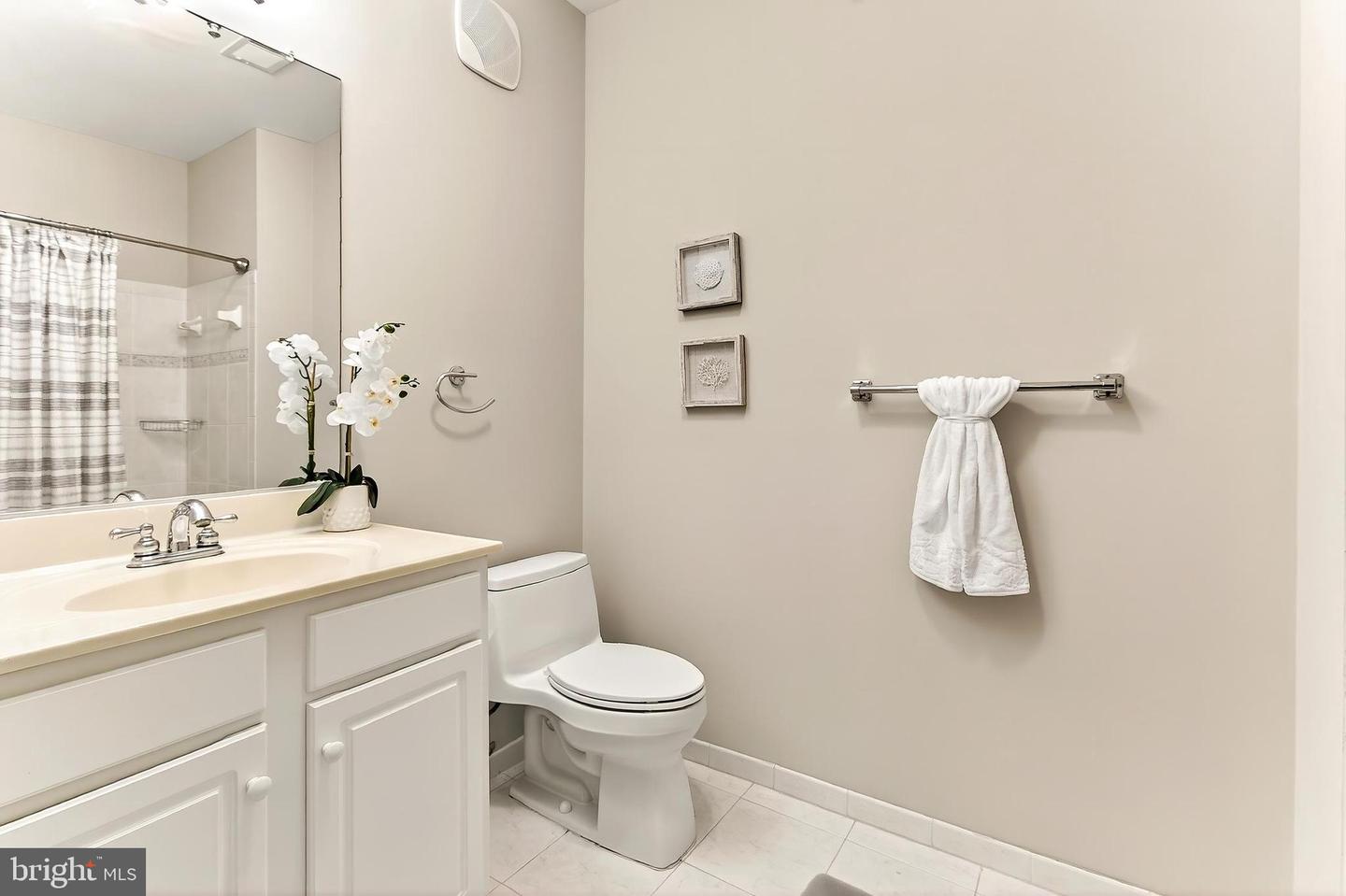 7880 ROLLING WOODS CT #104, SPRINGFIELD, Virginia 22152, 2 Bedrooms Bedrooms, ,2 BathroomsBathrooms,Residential,For sale,7880 ROLLING WOODS CT #104,VAFX2257114 MLS # VAFX2257114