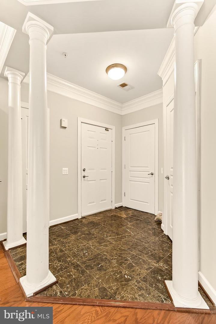 7880 ROLLING WOODS CT #104, SPRINGFIELD, Virginia 22152, 2 Bedrooms Bedrooms, ,2 BathroomsBathrooms,Residential,For sale,7880 ROLLING WOODS CT #104,VAFX2257114 MLS # VAFX2257114