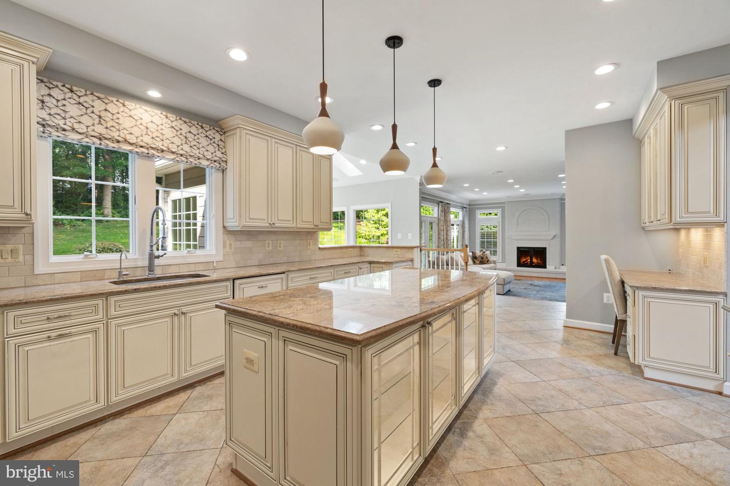 9709 BROOKSTONE LN, VIENNA, Virginia 22182, 4 Bedrooms Bedrooms, ,4 BathroomsBathrooms,Residential,For sale,9709 BROOKSTONE LN,VAFX2257266 MLS # VAFX2257266
