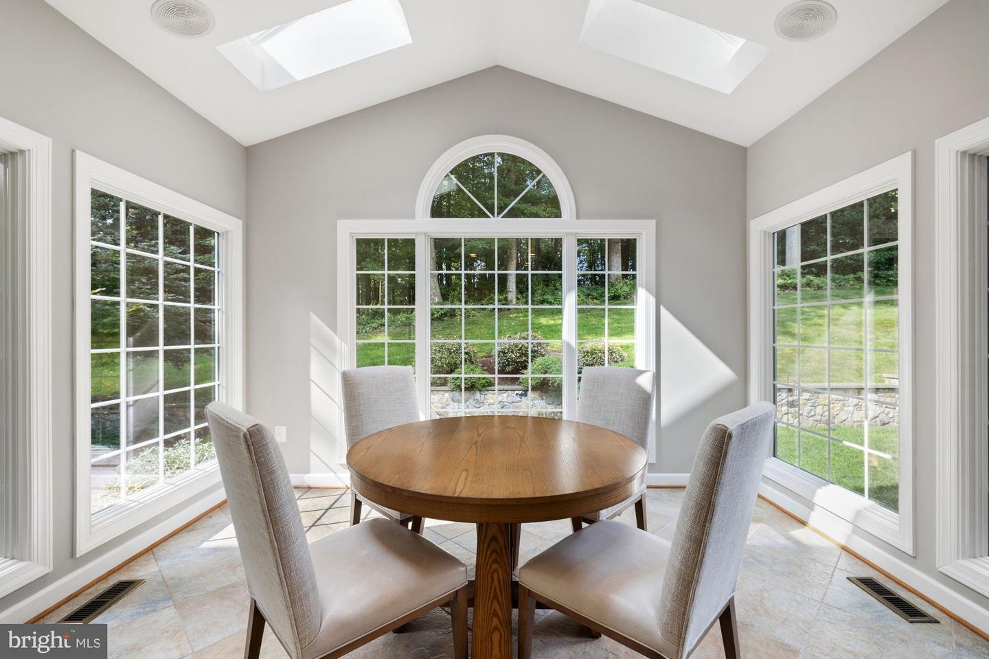 9709 BROOKSTONE LN, VIENNA, Virginia 22182, 4 Bedrooms Bedrooms, ,4 BathroomsBathrooms,Residential,For sale,9709 BROOKSTONE LN,VAFX2257266 MLS # VAFX2257266