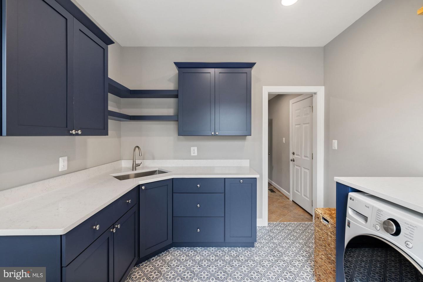 9709 BROOKSTONE LN, VIENNA, Virginia 22182, 4 Bedrooms Bedrooms, ,4 BathroomsBathrooms,Residential,For sale,9709 BROOKSTONE LN,VAFX2257266 MLS # VAFX2257266