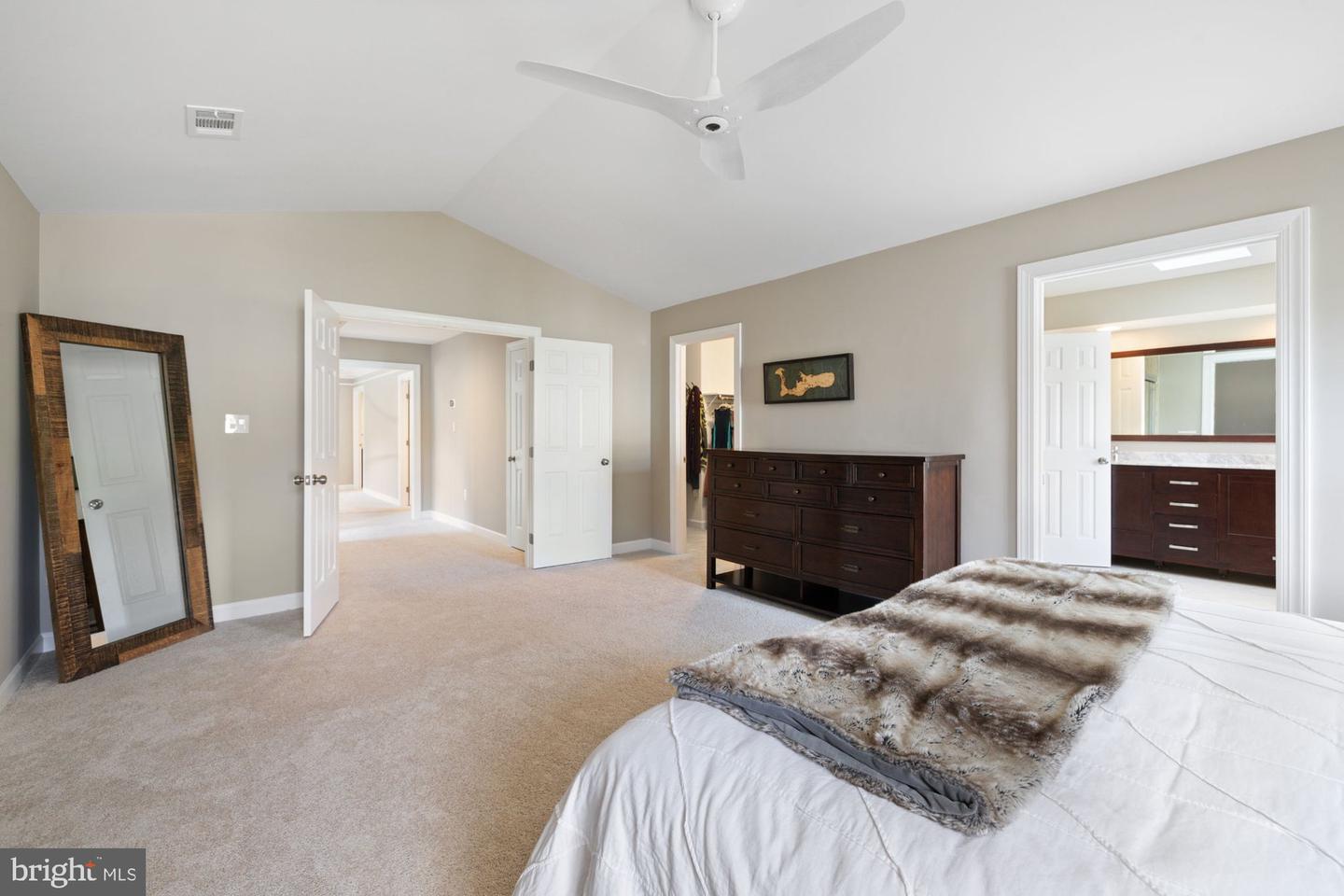 9709 BROOKSTONE LN, VIENNA, Virginia 22182, 4 Bedrooms Bedrooms, ,4 BathroomsBathrooms,Residential,For sale,9709 BROOKSTONE LN,VAFX2257266 MLS # VAFX2257266