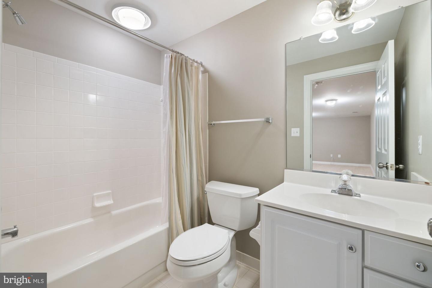 9709 BROOKSTONE LN, VIENNA, Virginia 22182, 4 Bedrooms Bedrooms, ,4 BathroomsBathrooms,Residential,For sale,9709 BROOKSTONE LN,VAFX2257266 MLS # VAFX2257266