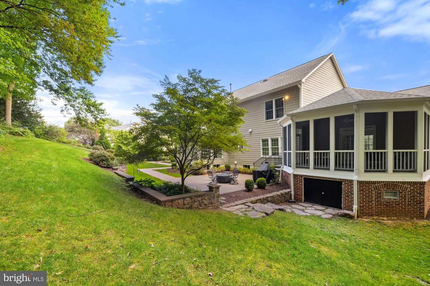 9709 BROOKSTONE LN, VIENNA, Virginia 22182, 4 Bedrooms Bedrooms, ,4 BathroomsBathrooms,Residential,For sale,9709 BROOKSTONE LN,VAFX2257266 MLS # VAFX2257266
