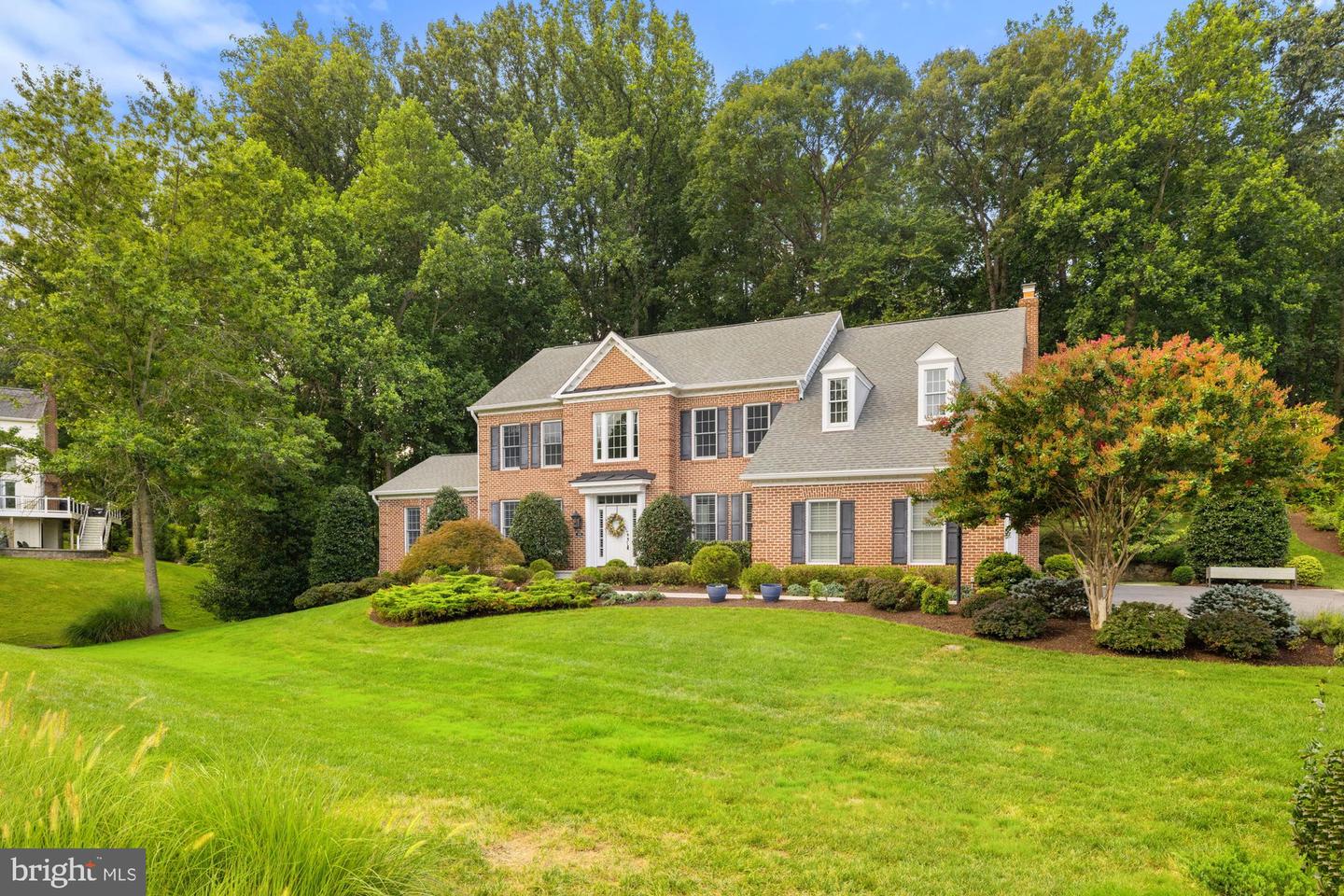 9709 BROOKSTONE LN, VIENNA, Virginia 22182, 4 Bedrooms Bedrooms, ,4 BathroomsBathrooms,Residential,For sale,9709 BROOKSTONE LN,VAFX2257266 MLS # VAFX2257266