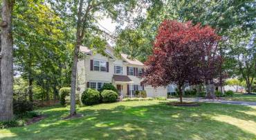 9517 CHARLESFIELD DR, FREDERICKSBURG, Virginia 22407, 5 Bedrooms Bedrooms, ,2 BathroomsBathrooms,Residential,9517 CHARLESFIELD DR,VASP2035078 MLS # VASP2035078