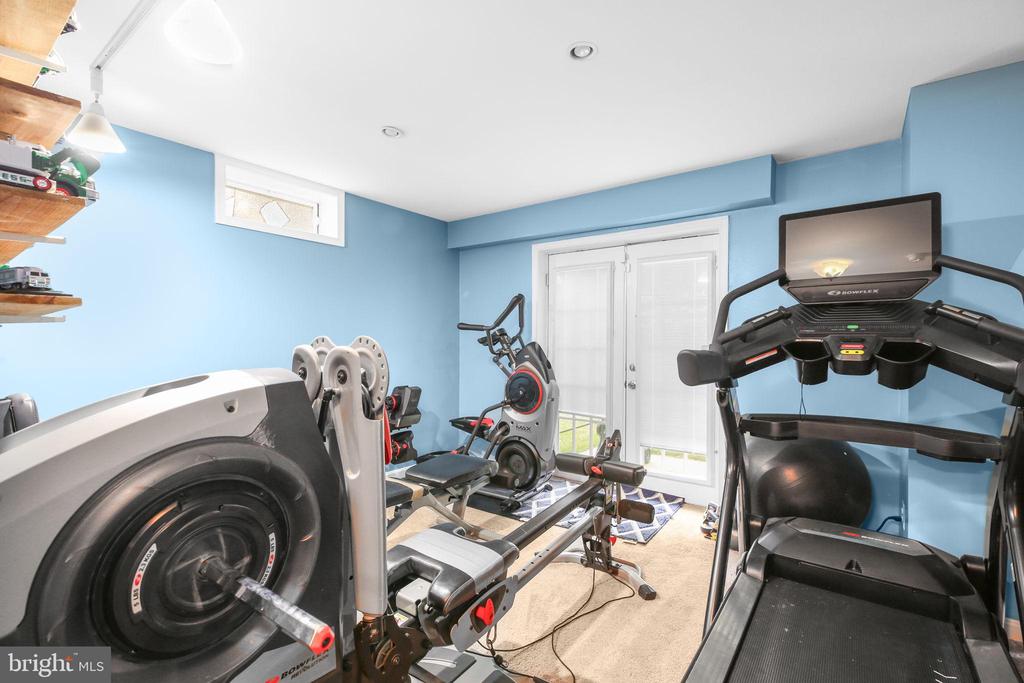 11208 ENGLEWOOD CT, FREDERICKSBURG, Virginia 22407, 3 Bedrooms Bedrooms, ,3 BathroomsBathrooms,Residential,11208 ENGLEWOOD CT,VASP2035150 MLS # VASP2035150
