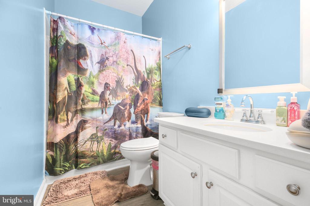 11208 ENGLEWOOD CT, FREDERICKSBURG, Virginia 22407, 3 Bedrooms Bedrooms, ,3 BathroomsBathrooms,Residential,11208 ENGLEWOOD CT,VASP2035150 MLS # VASP2035150