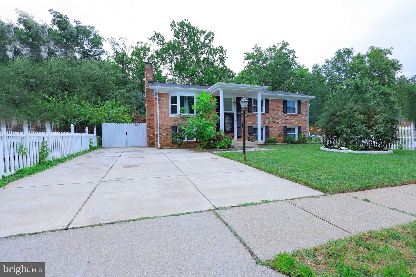 14808 EMPIRE ST, WOODBRIDGE, Virginia 22193, 5 Bedrooms Bedrooms, ,3 BathroomsBathrooms,Residential,For sale,14808 EMPIRE ST,VAPW2100130 MLS # VAPW2100130