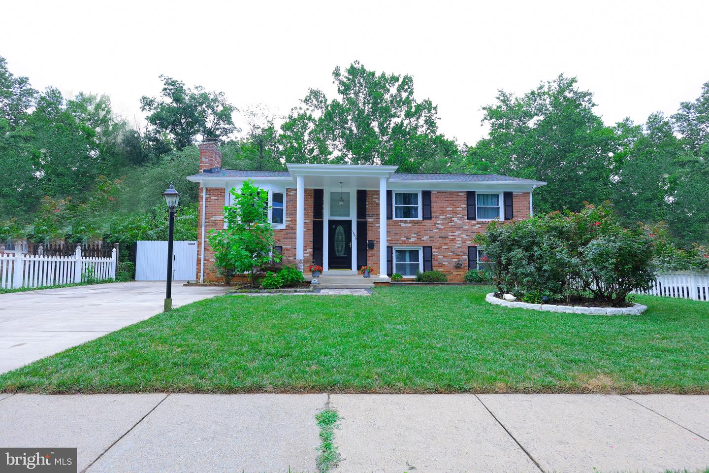 14808 EMPIRE ST, WOODBRIDGE, Virginia 22193, 5 Bedrooms Bedrooms, ,3 BathroomsBathrooms,Residential,For sale,14808 EMPIRE ST,VAPW2100130 MLS # VAPW2100130