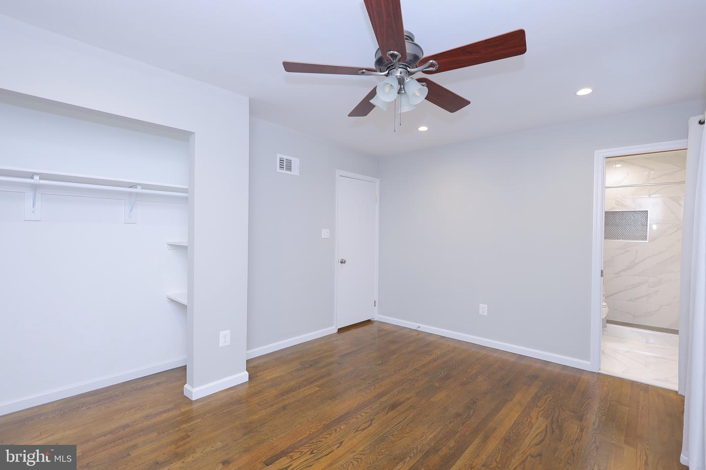 14808 EMPIRE ST, WOODBRIDGE, Virginia 22193, 5 Bedrooms Bedrooms, ,3 BathroomsBathrooms,Residential,For sale,14808 EMPIRE ST,VAPW2100130 MLS # VAPW2100130