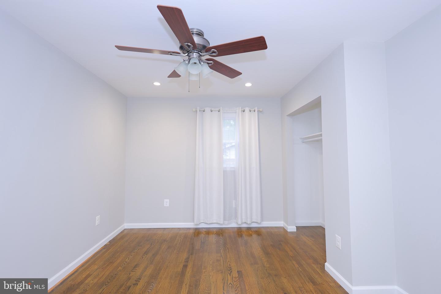 14808 EMPIRE ST, WOODBRIDGE, Virginia 22193, 5 Bedrooms Bedrooms, ,3 BathroomsBathrooms,Residential,For sale,14808 EMPIRE ST,VAPW2100130 MLS # VAPW2100130