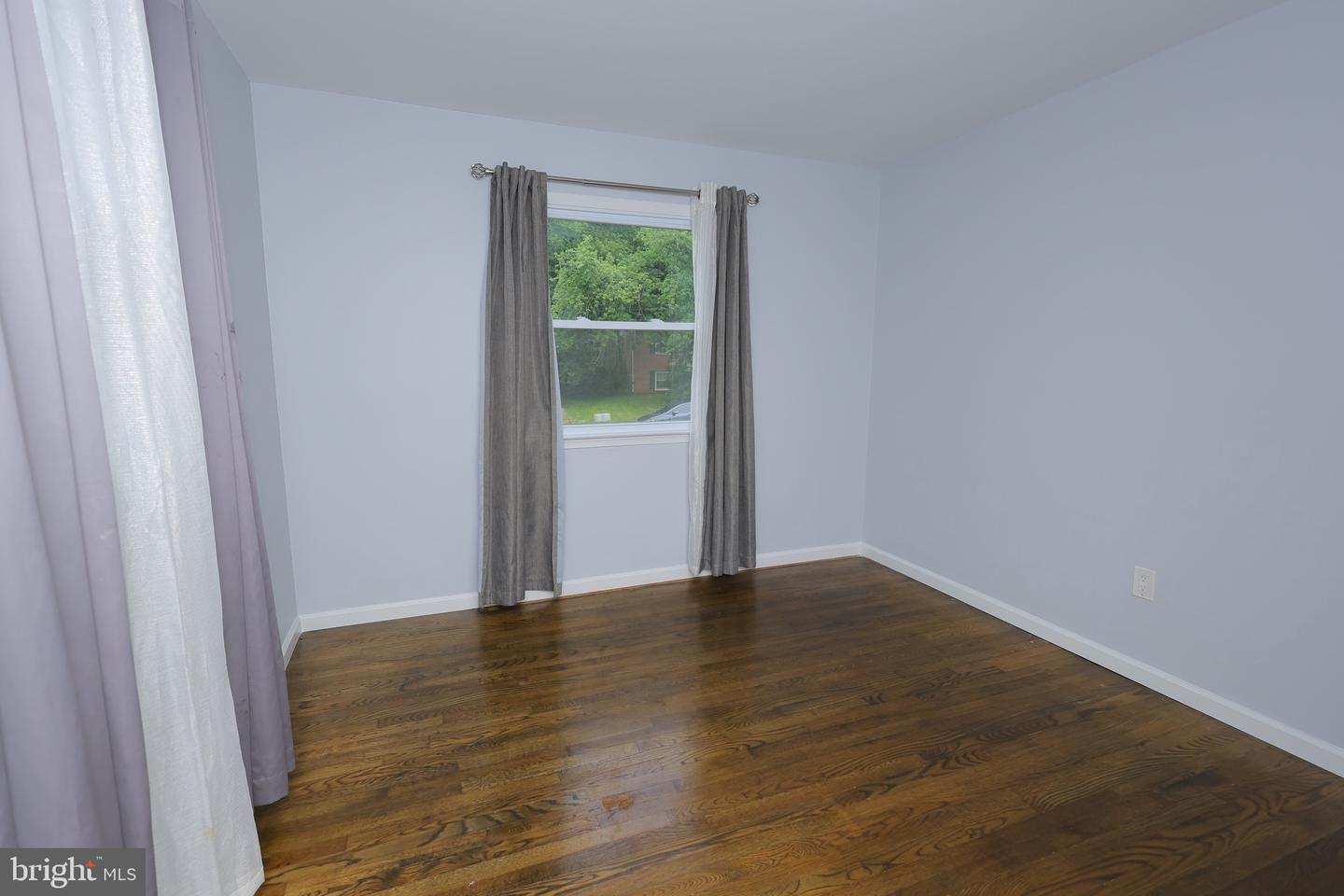14808 EMPIRE ST, WOODBRIDGE, Virginia 22193, 5 Bedrooms Bedrooms, ,3 BathroomsBathrooms,Residential,For sale,14808 EMPIRE ST,VAPW2100130 MLS # VAPW2100130