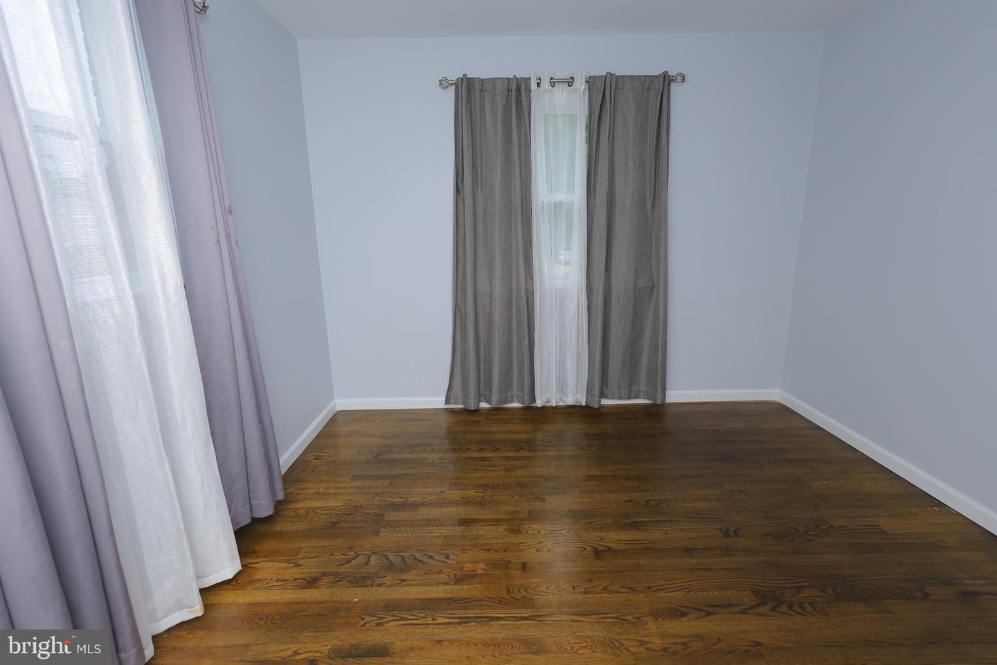 14808 EMPIRE ST, WOODBRIDGE, Virginia 22193, 5 Bedrooms Bedrooms, ,3 BathroomsBathrooms,Residential,For sale,14808 EMPIRE ST,VAPW2100130 MLS # VAPW2100130