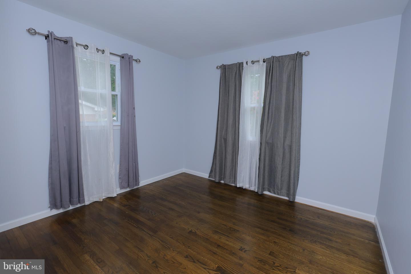 14808 EMPIRE ST, WOODBRIDGE, Virginia 22193, 5 Bedrooms Bedrooms, ,3 BathroomsBathrooms,Residential,For sale,14808 EMPIRE ST,VAPW2100130 MLS # VAPW2100130