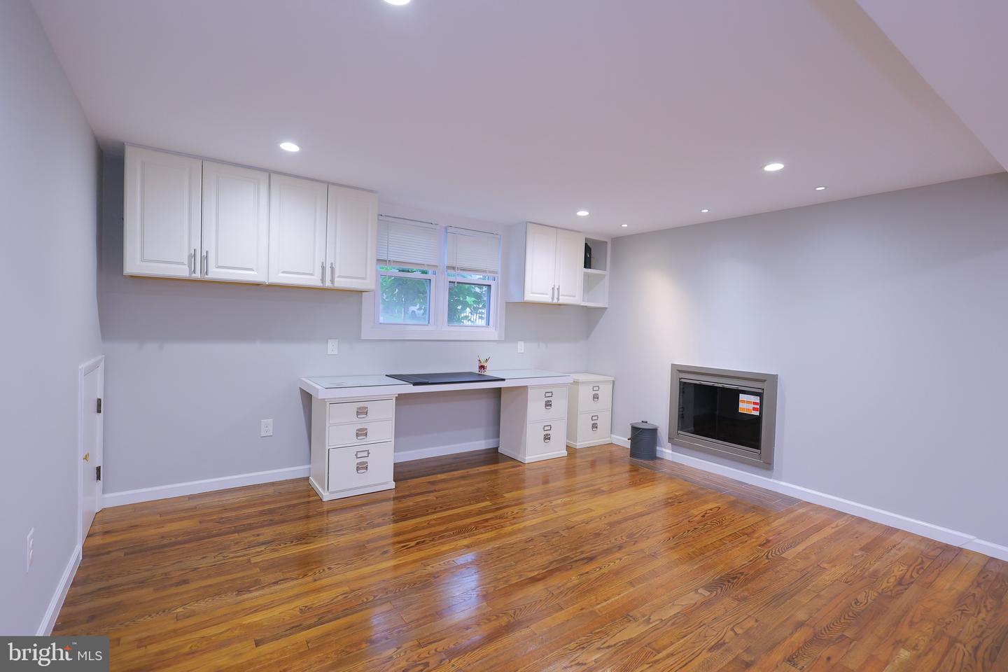 14808 EMPIRE ST, WOODBRIDGE, Virginia 22193, 5 Bedrooms Bedrooms, ,3 BathroomsBathrooms,Residential,For sale,14808 EMPIRE ST,VAPW2100130 MLS # VAPW2100130