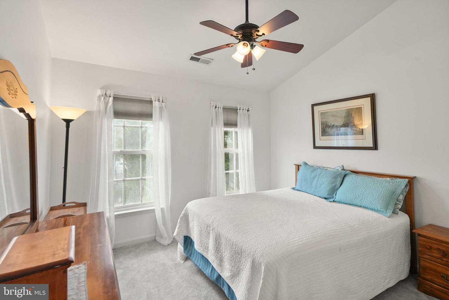 18418 MONTVIEW SQ, LEESBURG, Virginia 20176, 3 Bedrooms Bedrooms, ,3 BathroomsBathrooms,Residential,For sale,18418 MONTVIEW SQ,VALO2103270 MLS # VALO2103270