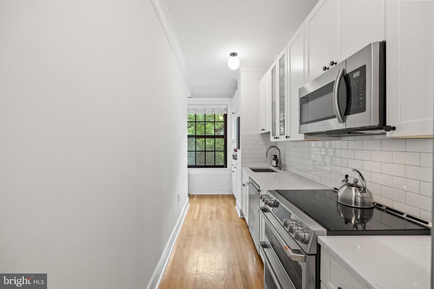 1101 L ST NW #207, WASHINGTON, District Of Columbia 20005, 2 Bedrooms Bedrooms, ,2 BathroomsBathrooms,Residential,For sale,1101 L ST NW #207,DCDC2212590 MLS # DCDC2212590