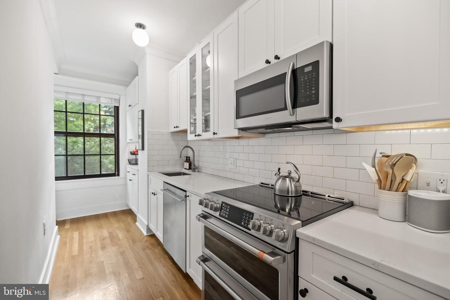1101 L ST NW #207, WASHINGTON, District Of Columbia 20005, 2 Bedrooms Bedrooms, ,2 BathroomsBathrooms,Residential,For sale,1101 L ST NW #207,DCDC2212590 MLS # DCDC2212590