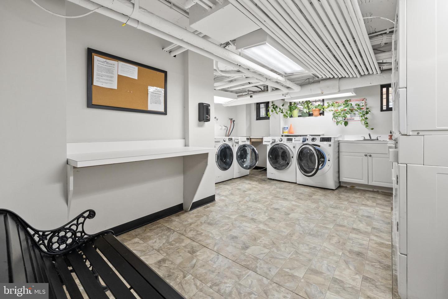 1101 L ST NW #207, WASHINGTON, District Of Columbia 20005, 2 Bedrooms Bedrooms, ,2 BathroomsBathrooms,Residential,For sale,1101 L ST NW #207,DCDC2212590 MLS # DCDC2212590