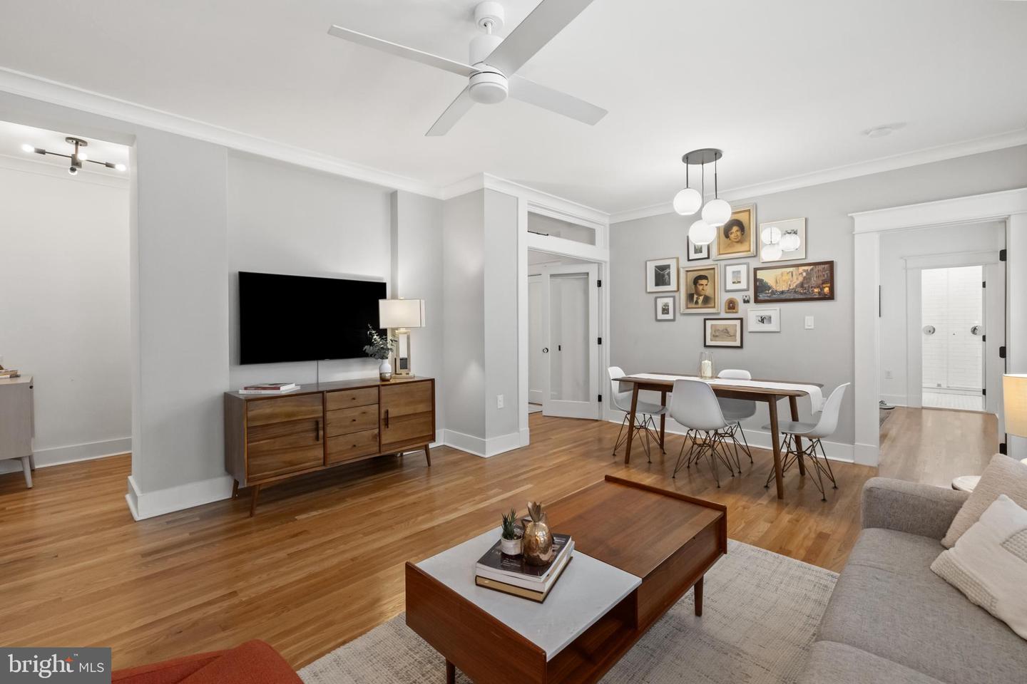 1101 L ST NW #207, WASHINGTON, District Of Columbia 20005, 2 Bedrooms Bedrooms, ,2 BathroomsBathrooms,Residential,For sale,1101 L ST NW #207,DCDC2212590 MLS # DCDC2212590