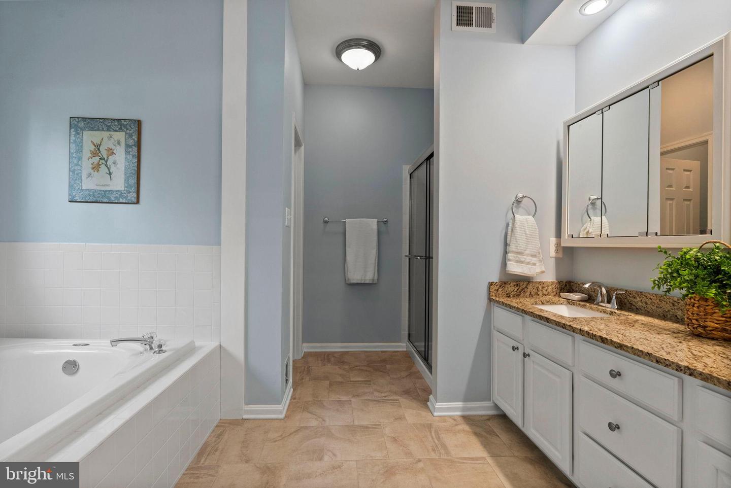 400 GLENMEADE CIR, PURCELLVILLE, Virginia 20132, 3 Bedrooms Bedrooms, 7 Rooms Rooms,2 BathroomsBathrooms,Residential,For sale,400 GLENMEADE CIR,VALO2103554 MLS # VALO2103554