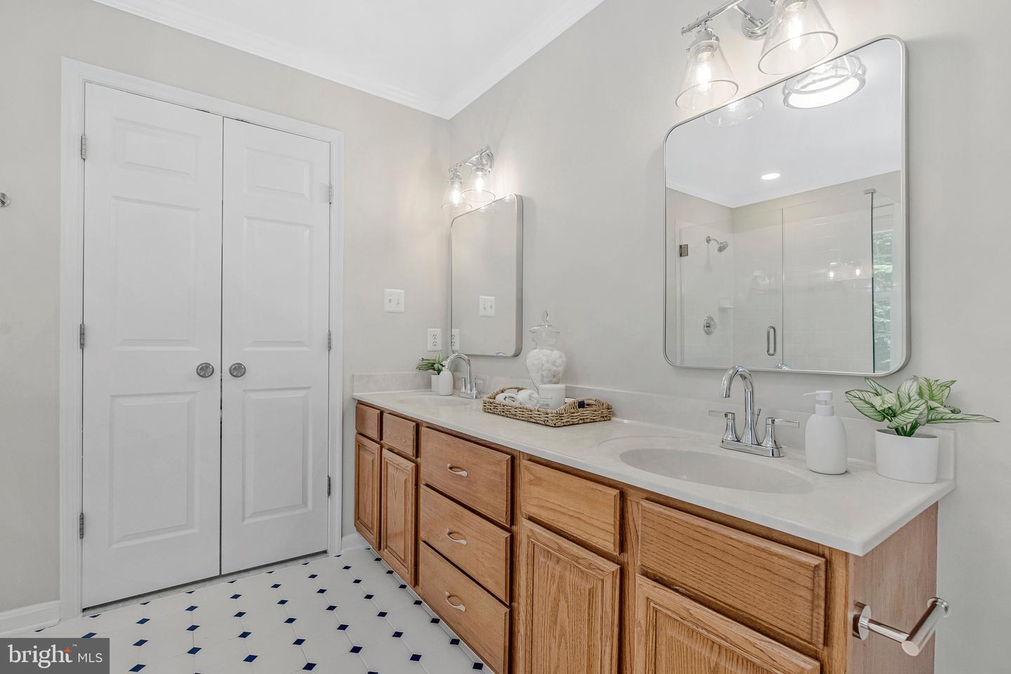 6265 HAPPY CREEK RD, MANASSAS, Virginia 20112, 4 Bedrooms Bedrooms, 7 Rooms Rooms,2 BathroomsBathrooms,Residential,For sale,6265 HAPPY CREEK RD,VAPW2100470 MLS # VAPW2100470
