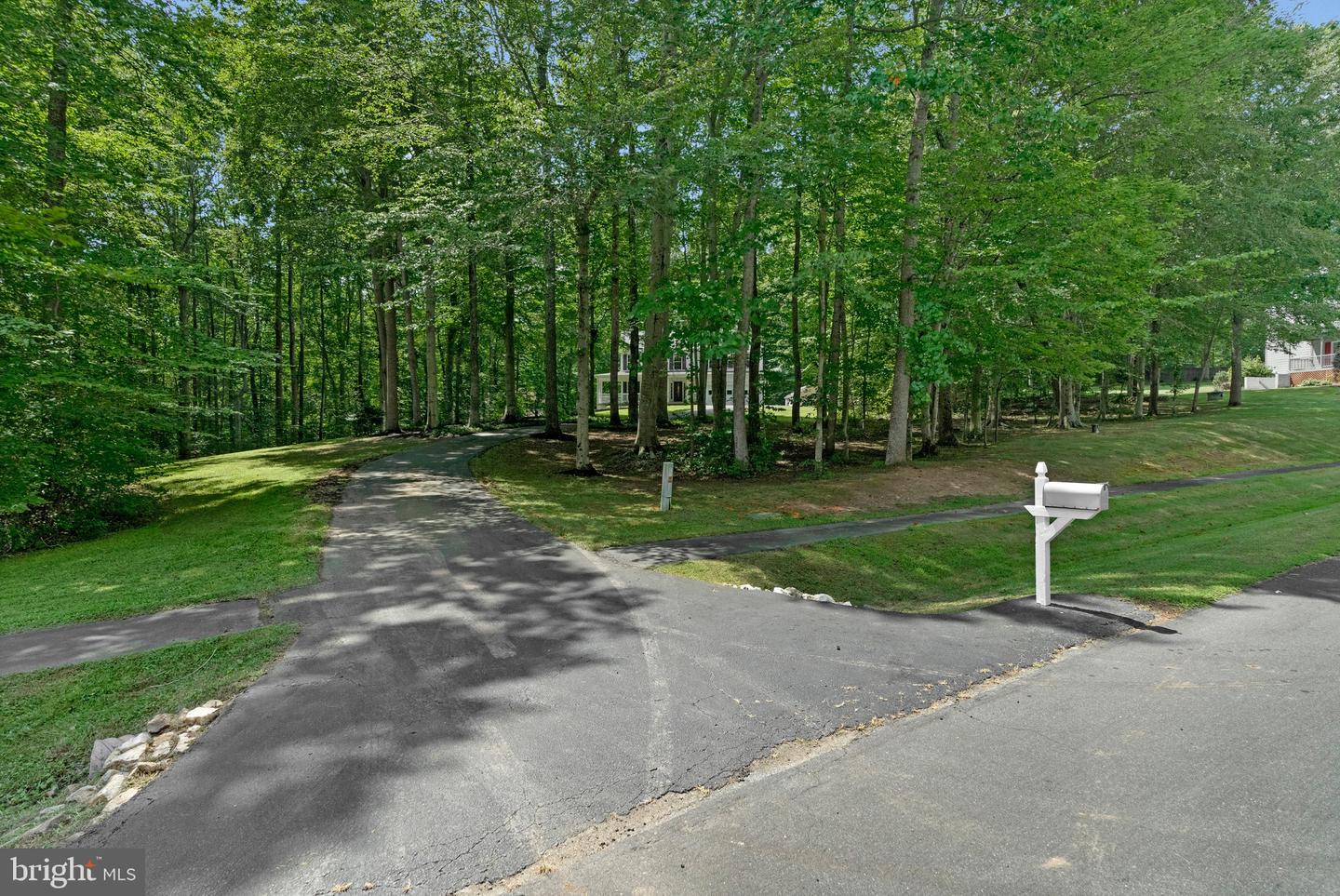 6265 HAPPY CREEK RD, MANASSAS, Virginia 20112, 4 Bedrooms Bedrooms, 7 Rooms Rooms,2 BathroomsBathrooms,Residential,For sale,6265 HAPPY CREEK RD,VAPW2100470 MLS # VAPW2100470