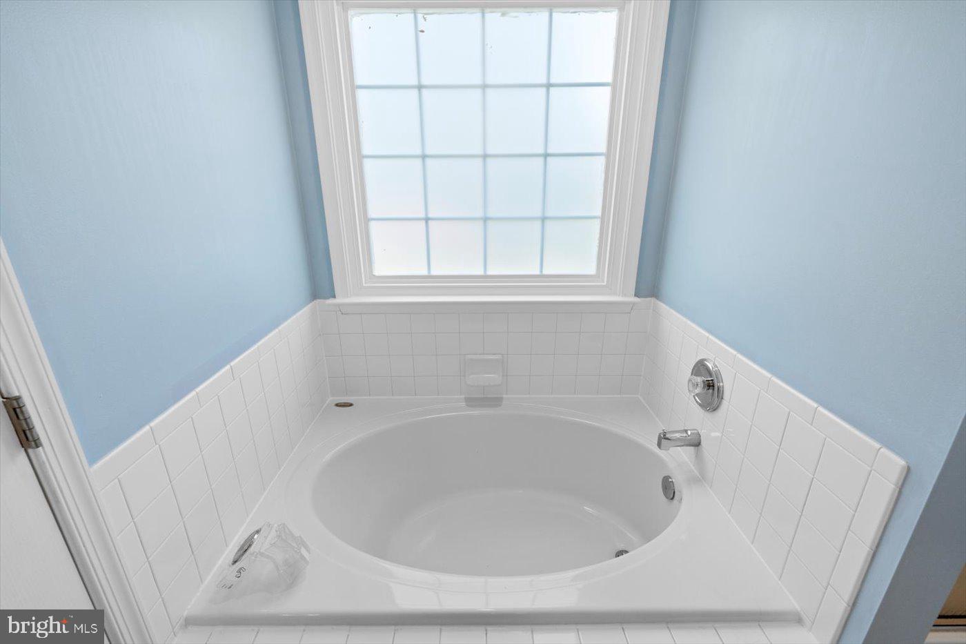 4403 BATTERY HILL LN, FREDERICKSBURG, Virginia 22408, 3 Bedrooms Bedrooms, ,2 BathroomsBathrooms,Residential,For sale,4403 BATTERY HILL LN,VASP2035098 MLS # VASP2035098