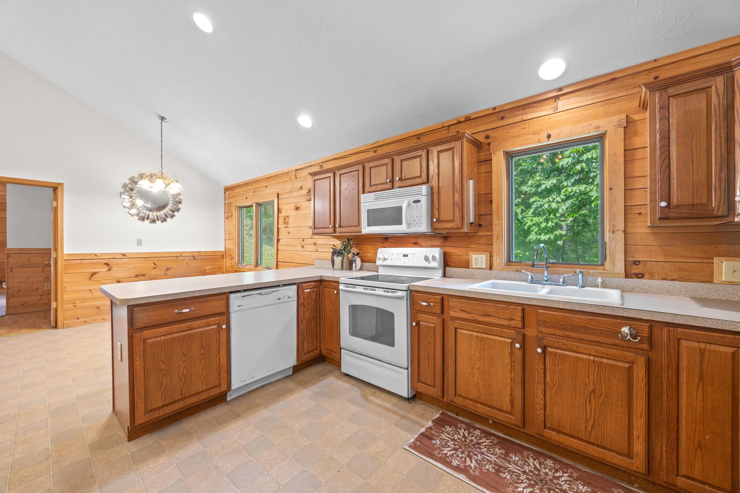 354 MULBERRY LN, MOUNT JACKSON, Virginia 22842, 4 Bedrooms Bedrooms, ,2 BathroomsBathrooms,Residential,354 MULBERRY LN,667458 MLS # 667458