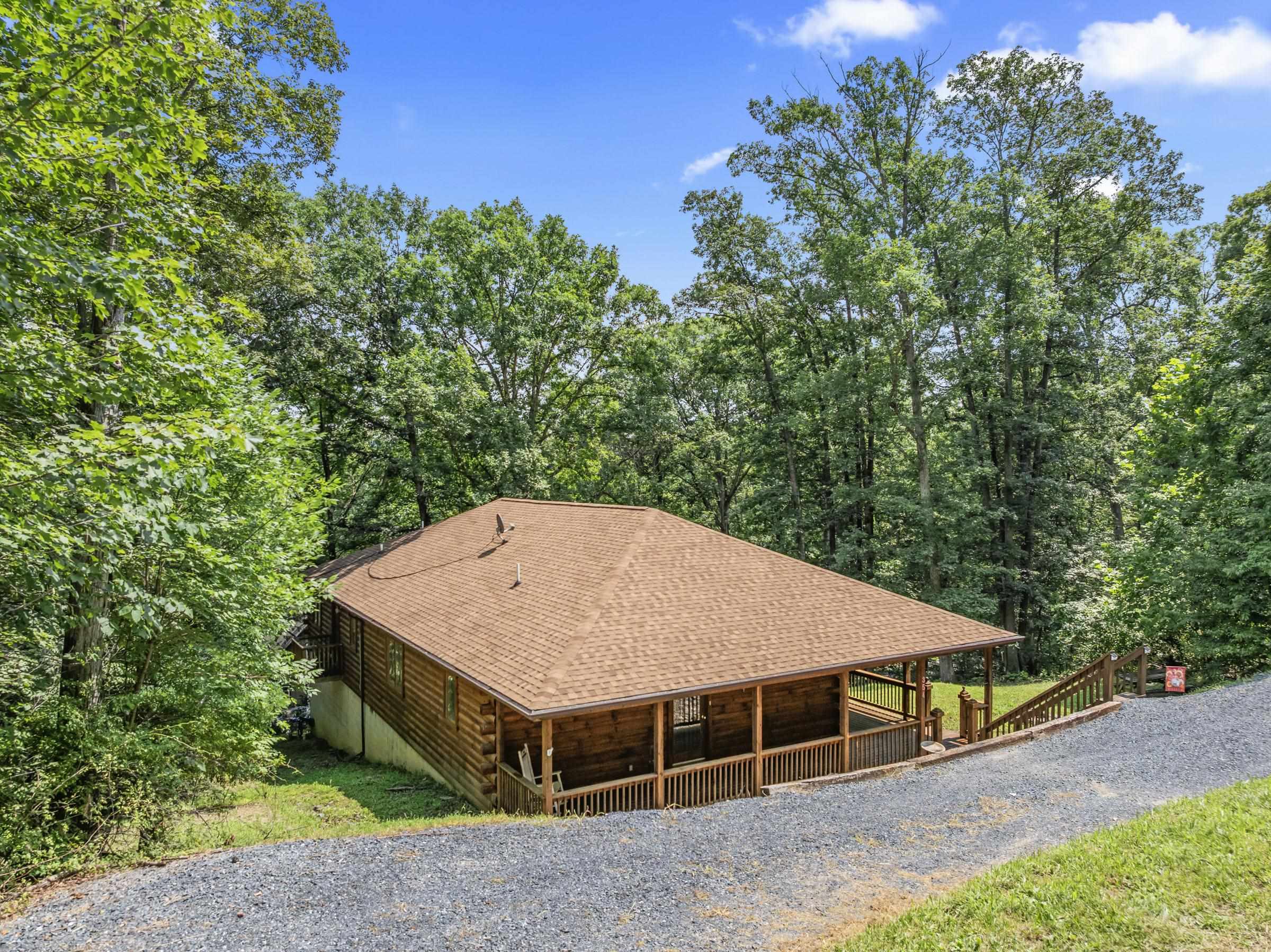 354 MULBERRY LN, MOUNT JACKSON, Virginia 22842, 4 Bedrooms Bedrooms, ,2 BathroomsBathrooms,Residential,354 MULBERRY LN,667458 MLS # 667458