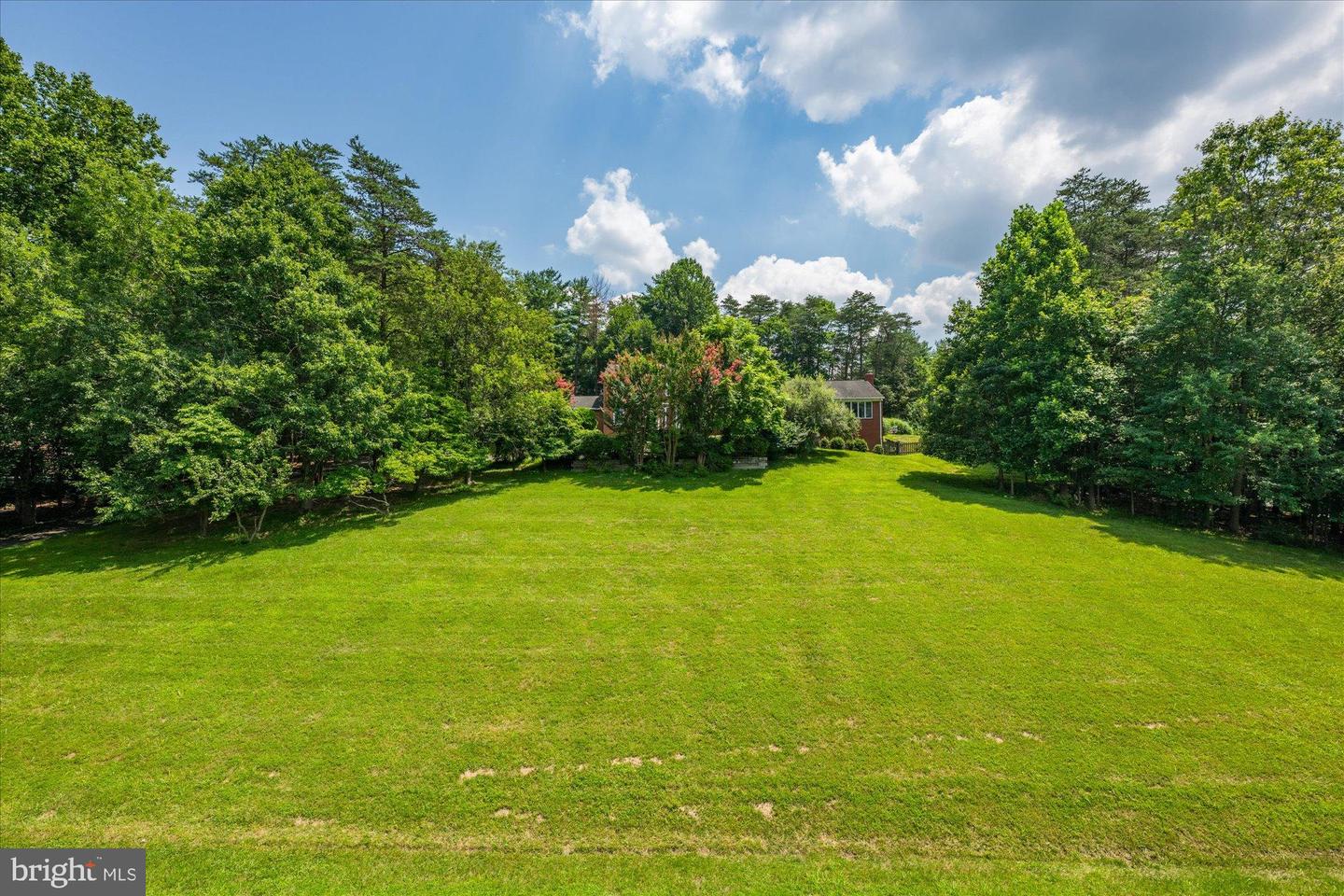 1013 UNION CHURCH RD, MCLEAN, Virginia 22102, 5 Bedrooms Bedrooms, ,3 BathroomsBathrooms,Residential,For sale,1013 UNION CHURCH RD,VAFX2258818 MLS # VAFX2258818
