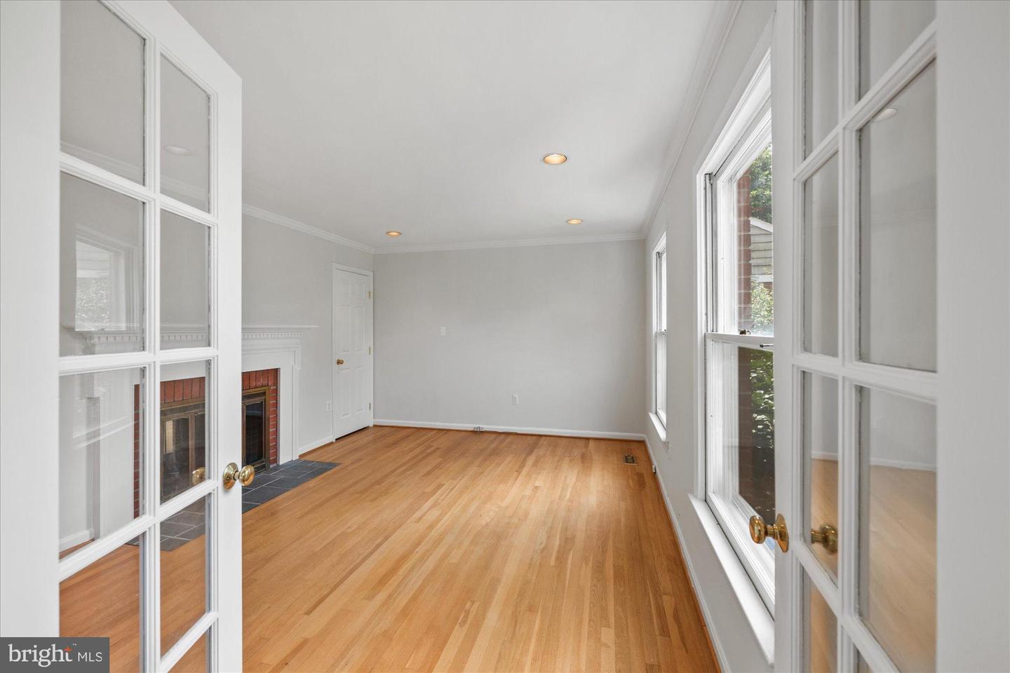 1013 UNION CHURCH RD, MCLEAN, Virginia 22102, 5 Bedrooms Bedrooms, ,3 BathroomsBathrooms,Residential,For sale,1013 UNION CHURCH RD,VAFX2258818 MLS # VAFX2258818