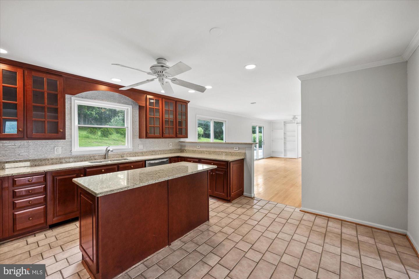 1013 UNION CHURCH RD, MCLEAN, Virginia 22102, 5 Bedrooms Bedrooms, ,3 BathroomsBathrooms,Residential,For sale,1013 UNION CHURCH RD,VAFX2258818 MLS # VAFX2258818