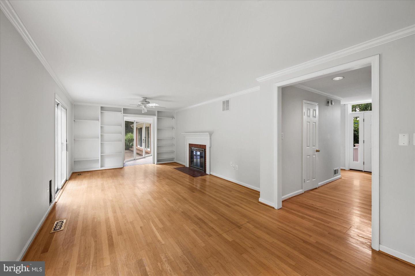 1013 UNION CHURCH RD, MCLEAN, Virginia 22102, 5 Bedrooms Bedrooms, ,3 BathroomsBathrooms,Residential,For sale,1013 UNION CHURCH RD,VAFX2258818 MLS # VAFX2258818