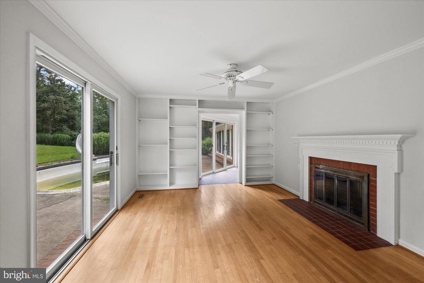 1013 UNION CHURCH RD, MCLEAN, Virginia 22102, 5 Bedrooms Bedrooms, ,3 BathroomsBathrooms,Residential,For sale,1013 UNION CHURCH RD,VAFX2258818 MLS # VAFX2258818