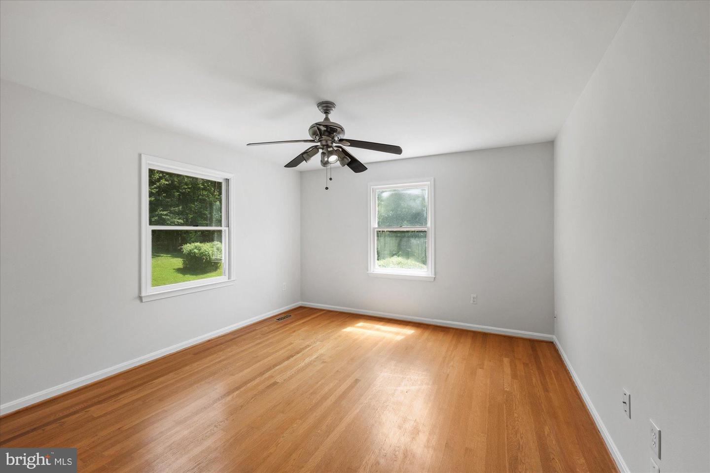 1013 UNION CHURCH RD, MCLEAN, Virginia 22102, 5 Bedrooms Bedrooms, ,3 BathroomsBathrooms,Residential,For sale,1013 UNION CHURCH RD,VAFX2258818 MLS # VAFX2258818