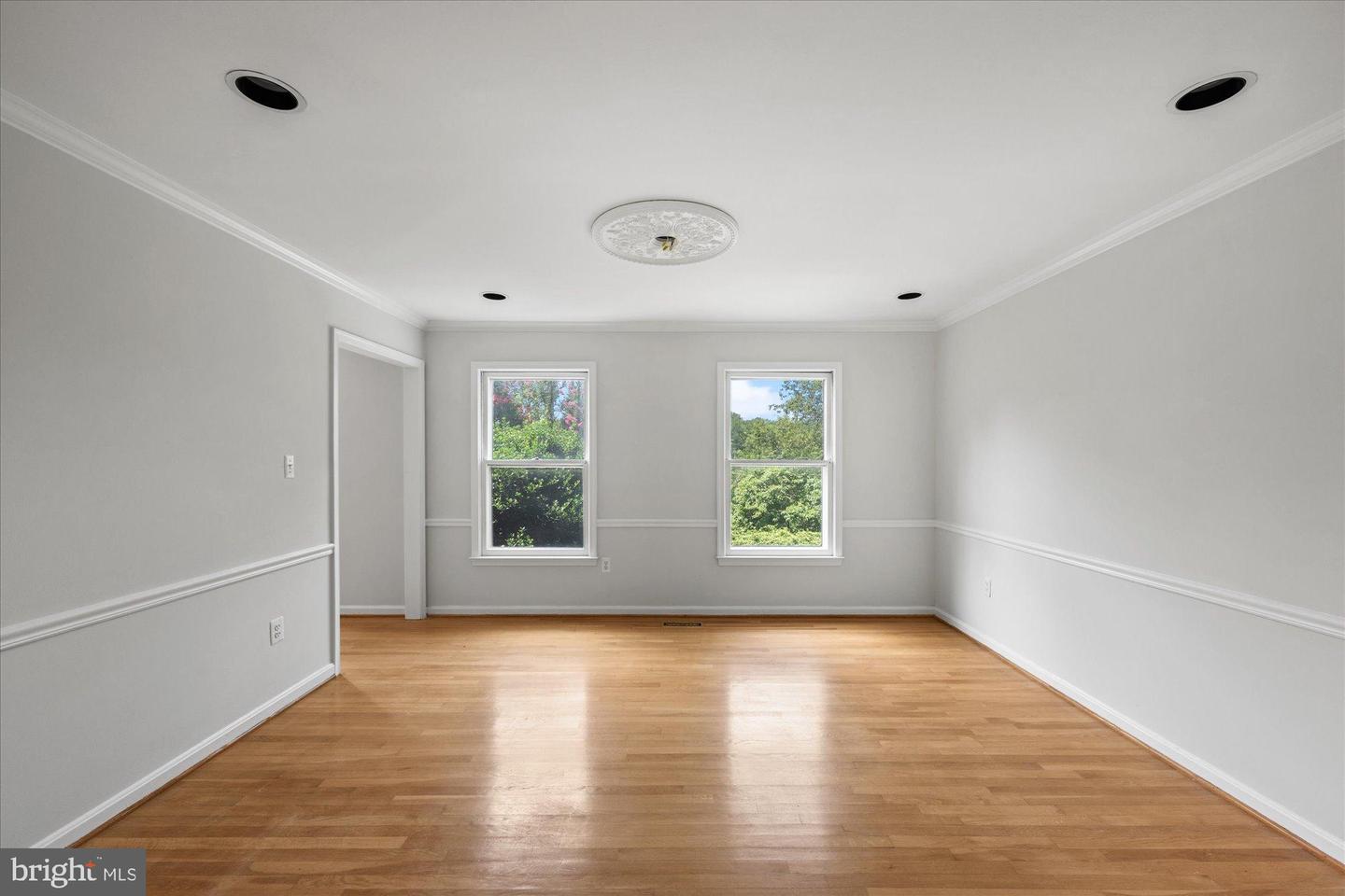 1013 UNION CHURCH RD, MCLEAN, Virginia 22102, 5 Bedrooms Bedrooms, ,3 BathroomsBathrooms,Residential,For sale,1013 UNION CHURCH RD,VAFX2258818 MLS # VAFX2258818