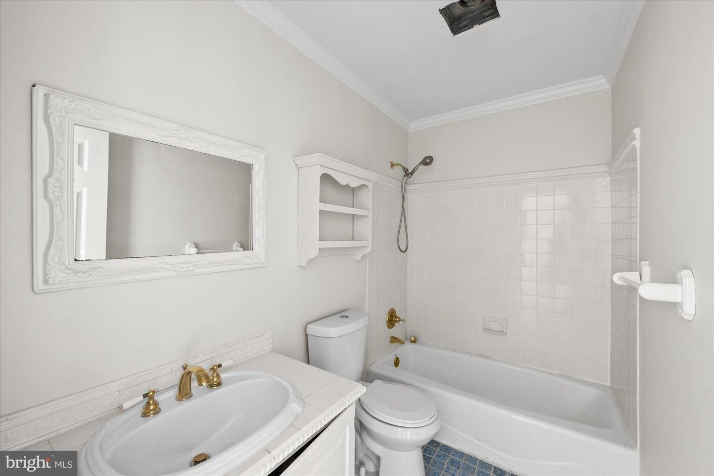 1013 UNION CHURCH RD, MCLEAN, Virginia 22102, 5 Bedrooms Bedrooms, ,3 BathroomsBathrooms,Residential,For sale,1013 UNION CHURCH RD,VAFX2258818 MLS # VAFX2258818