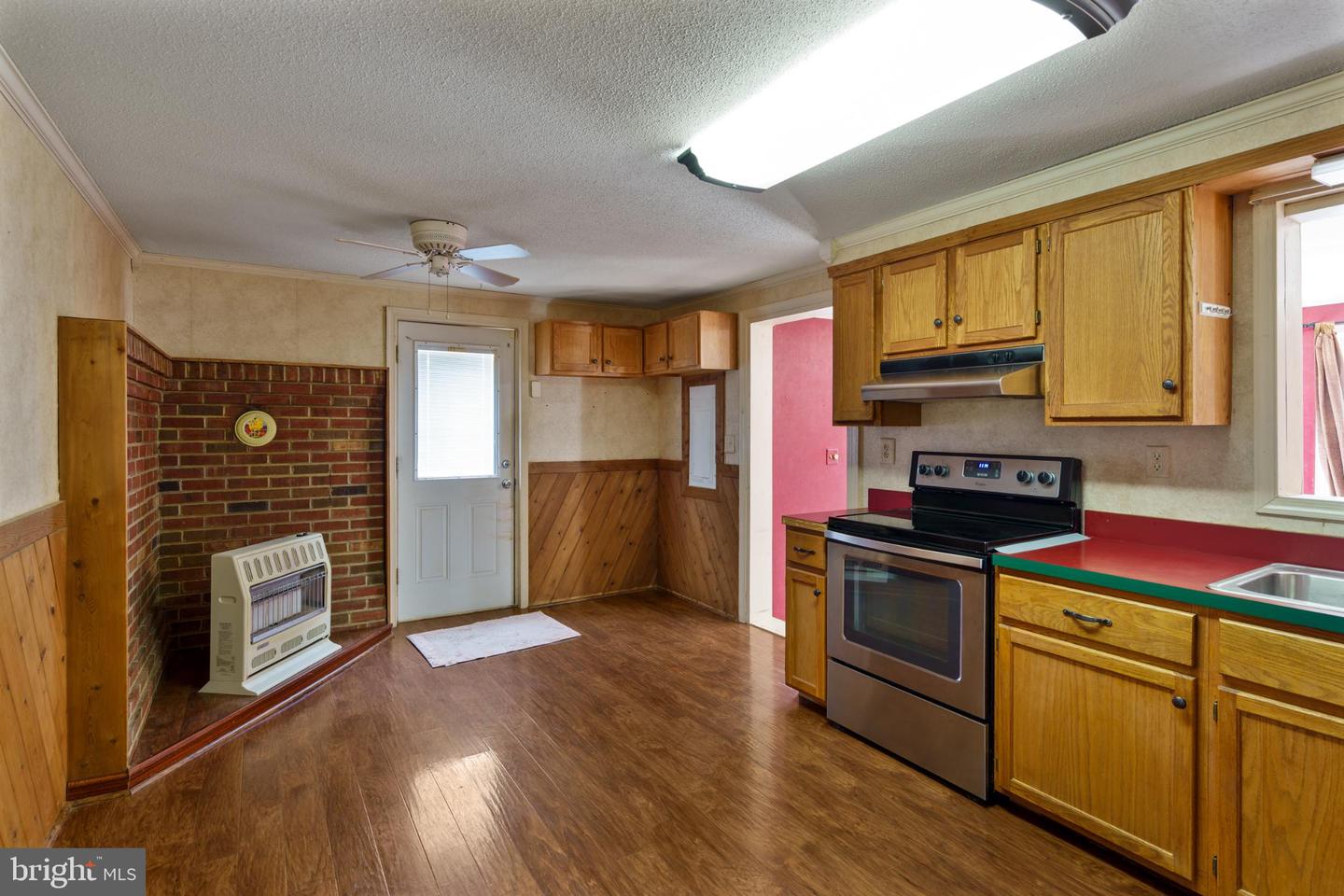 7752 PLEASANT VIEW, MIDDLETOWN, Virginia 22645, 3 Bedrooms Bedrooms, 7 Rooms Rooms,1 BathroomBathrooms,Residential,For sale,7752 PLEASANT VIEW,VAFV2035830 MLS # VAFV2035830