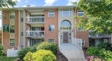 1923 WILSON LN #102, MCLEAN, Virginia 22102, 1 Bedroom Bedrooms, 5 Rooms Rooms,1 BathroomBathrooms,Residential,For sale,1923 WILSON LN #102,VAFX2258910 MLS # VAFX2258910